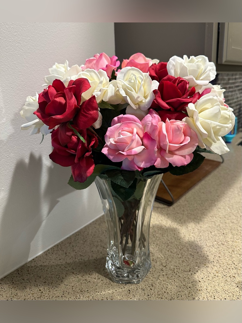25 True Touch Caroline Rose Stems Red, Pink White Like New